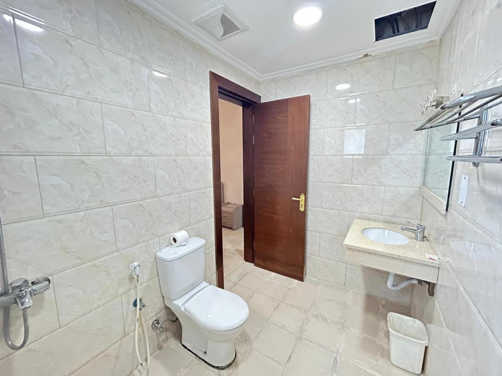 Al Hayat Suites Apartment Manama Exterior foto