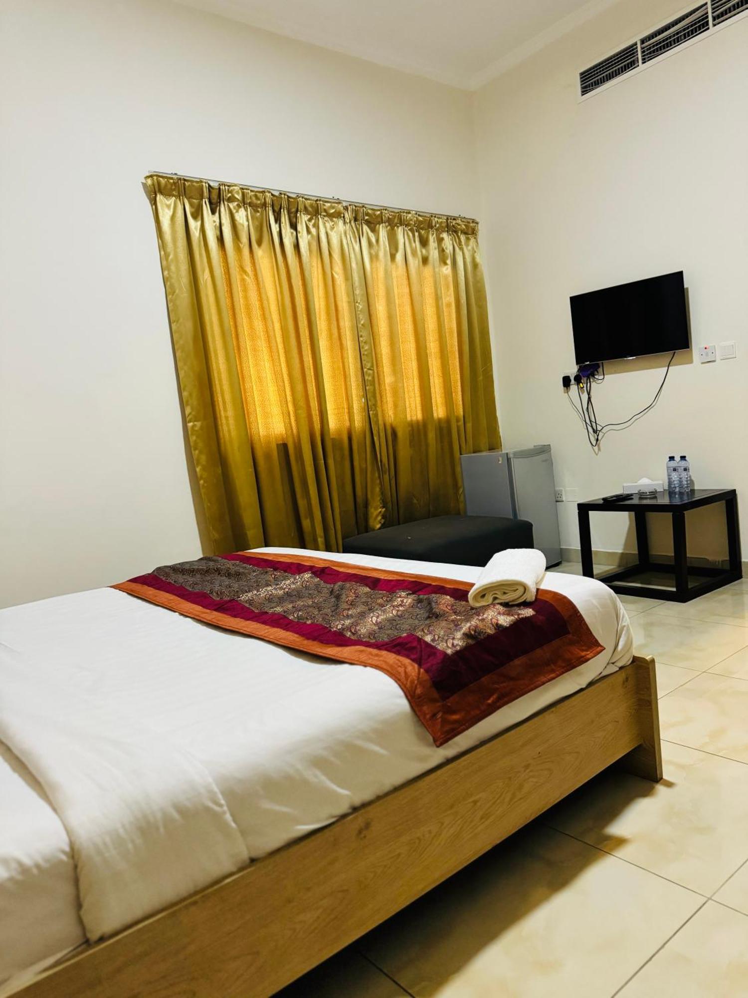 Al Hayat Suites Apartment Manama Exterior foto